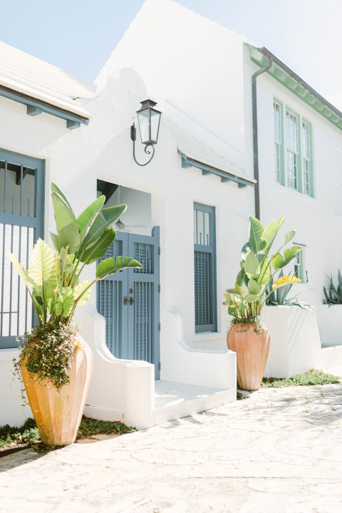 Content image for Navigating Legal Complexities in Real Estate: Our Network of Trusted Professionals.